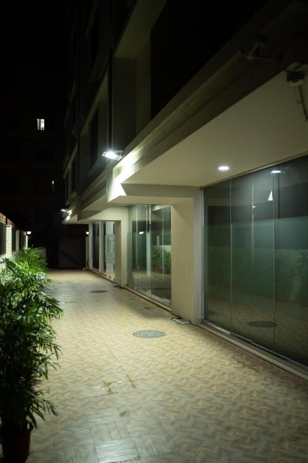 Nk7 Guest House Kolkata Ngoại thất bức ảnh